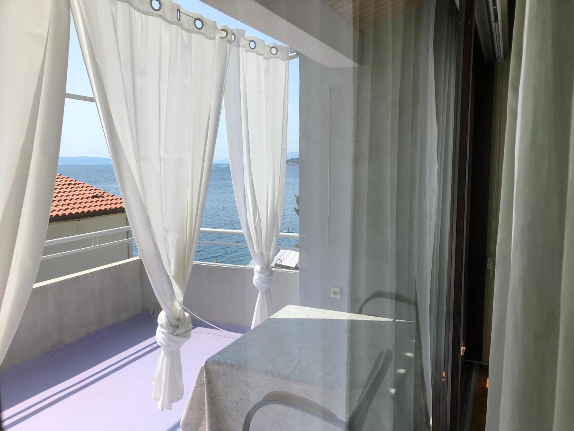 Apartments Leut Drašnice Exterior foto