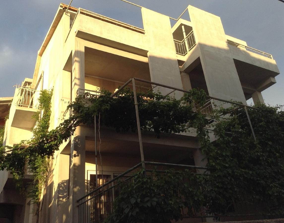 Apartments Leut Drašnice Exterior foto